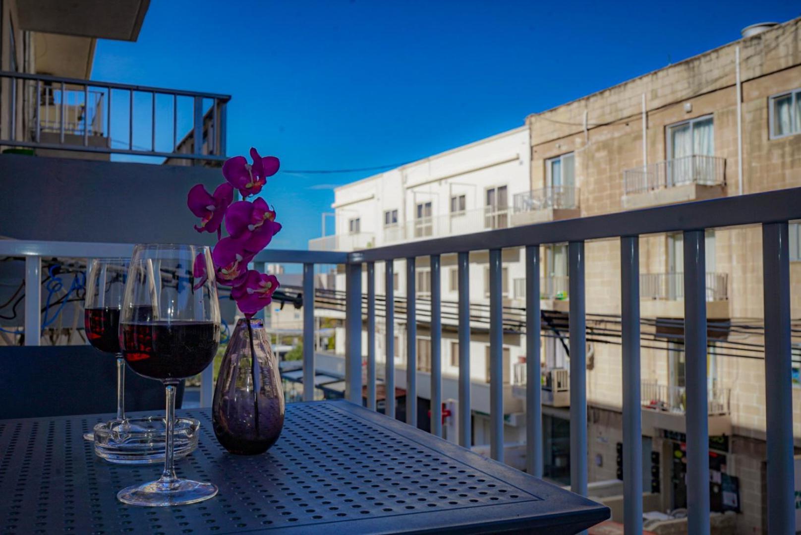 Comfort And Convenience Flat 4 Dad'S Court San Pawl il-Baħar Eksteriør billede